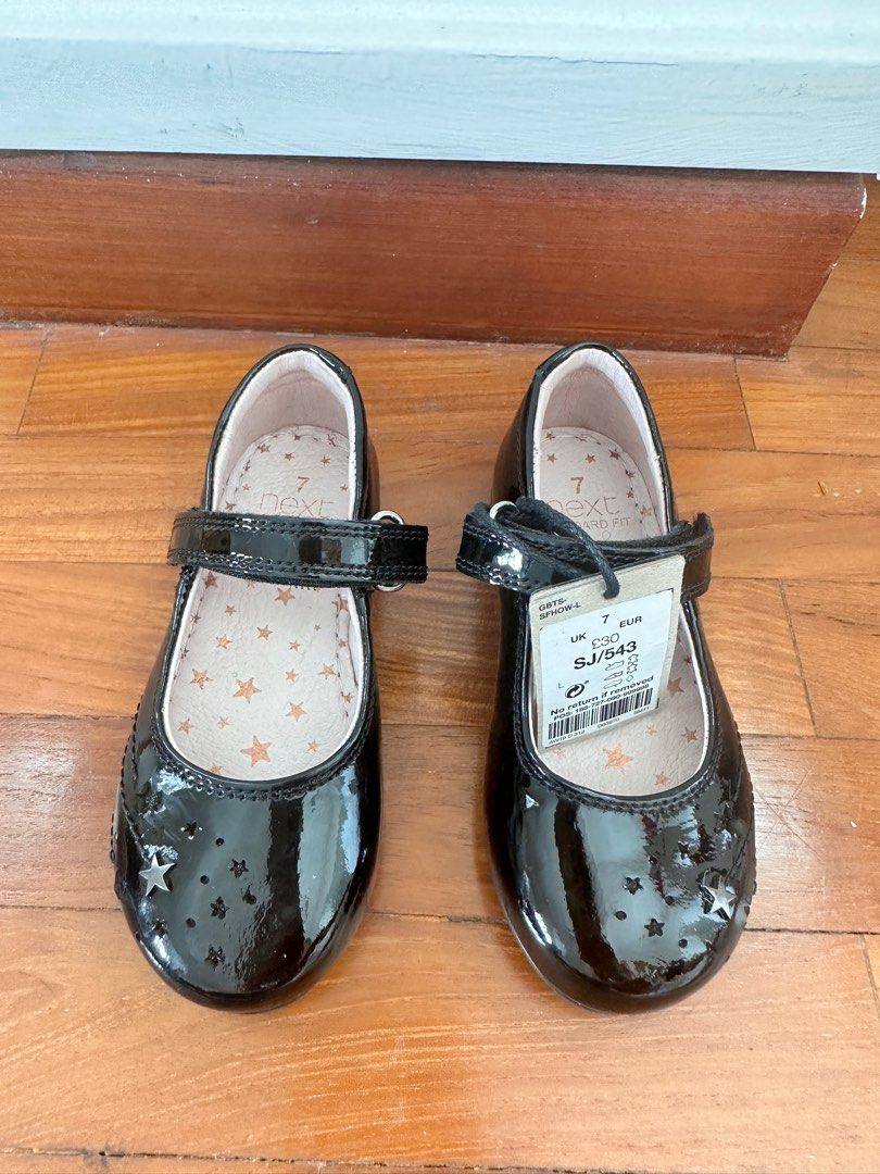 Next patent shoes top