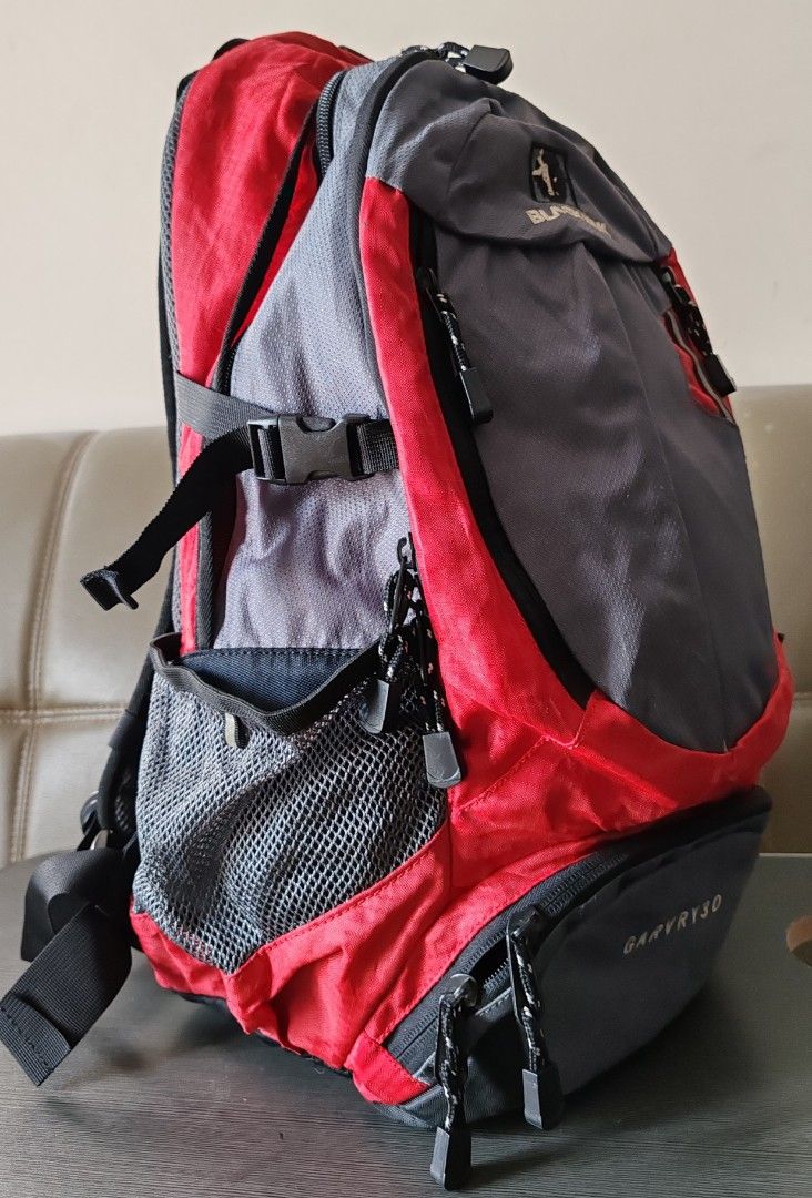 Beg hiking deals terbaik