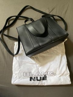 Blanc Nue Leon Unisex Vegan Leather Bag