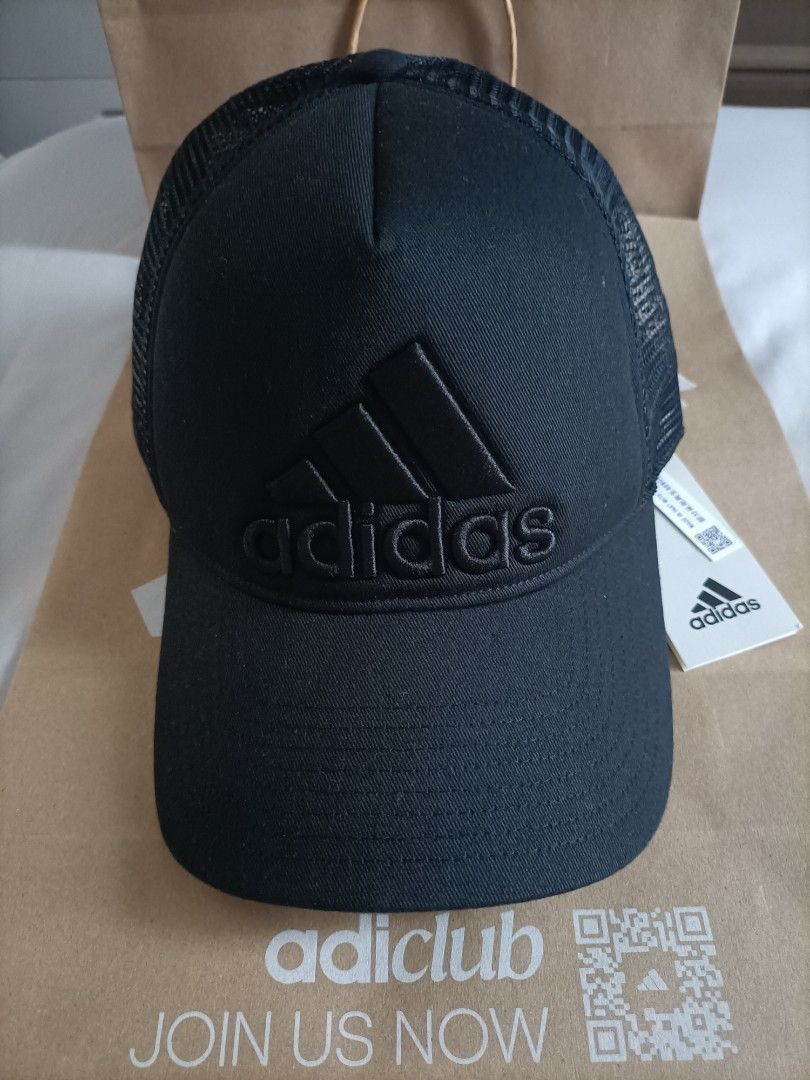 BNWT Adidas Black Cap Men s Fashion Watches Accessories Caps