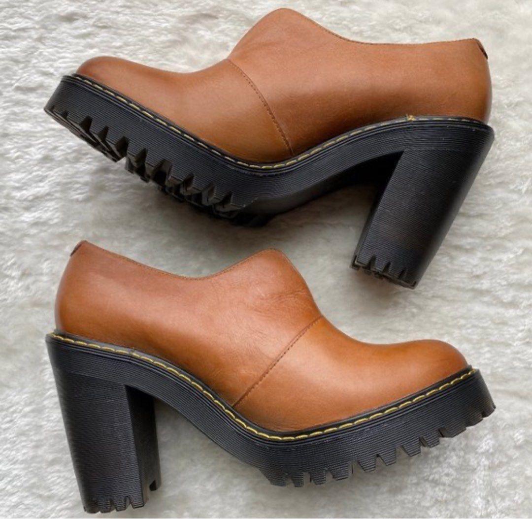 Authentic Dr. Martens Cordelia Chunky Heel Slip on Boot in Tan Leather