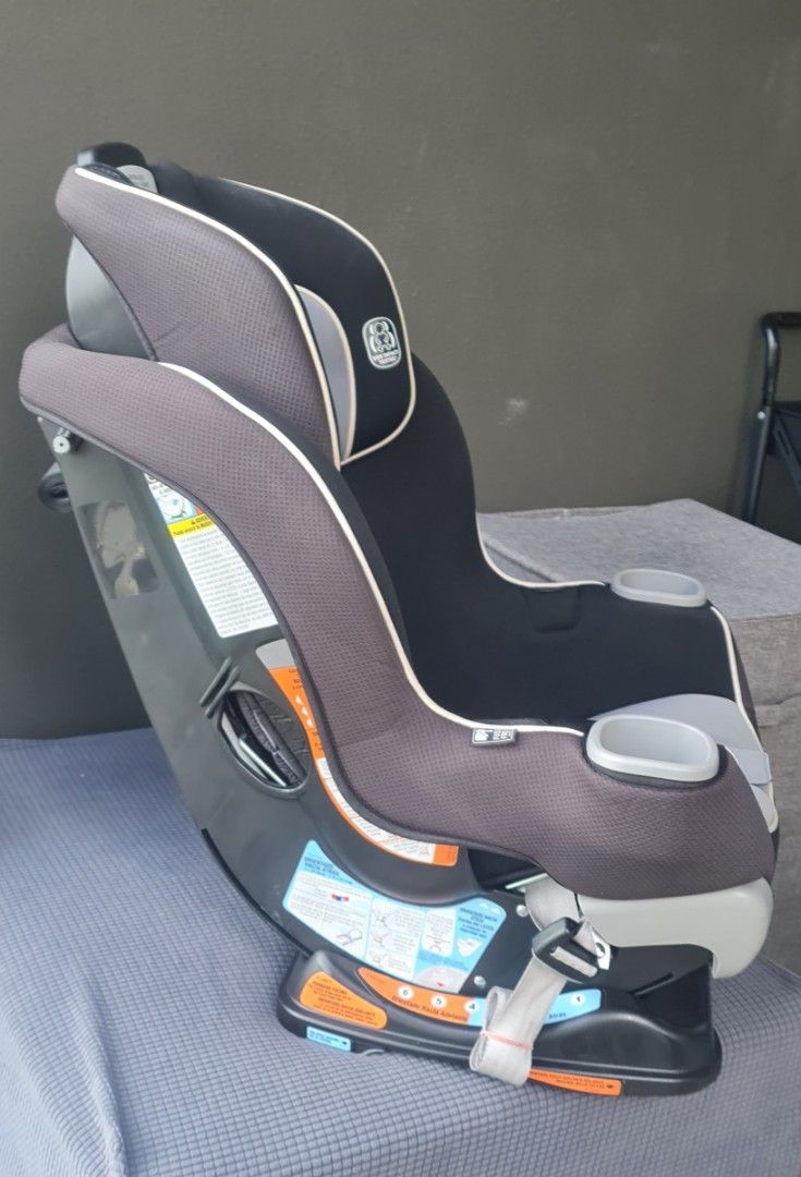 Installing graco convertible car seat sales