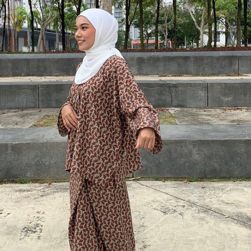 Olloum Kurung Set Brand New Size L, Women's Fashion, Muslimah Fashion, Baju  Kurung & sets on Carousell