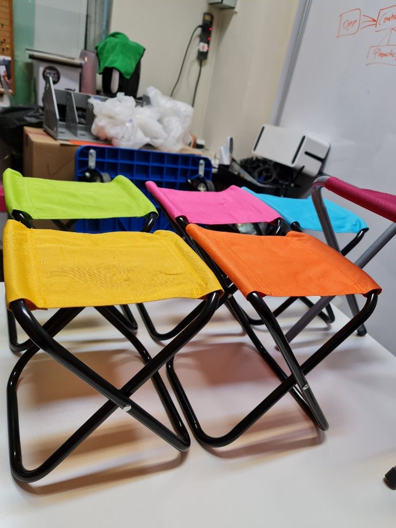 10 cheap folding chairs