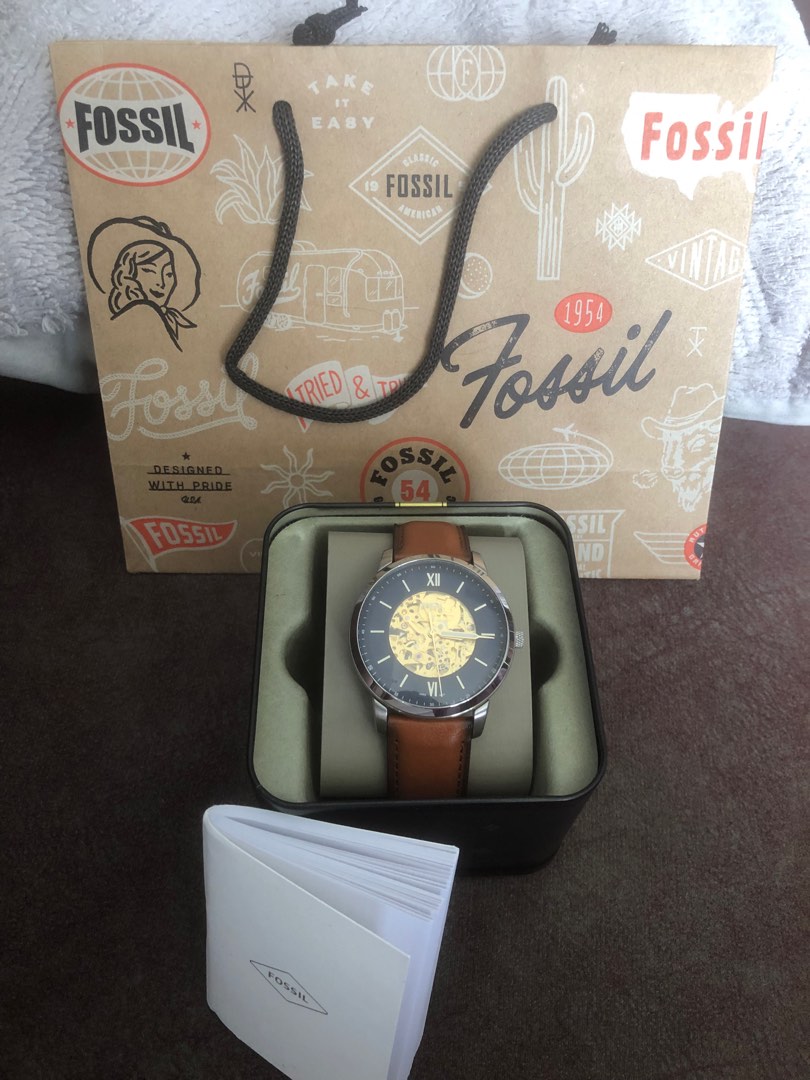 Fossil discount skull watch