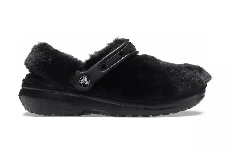 White crocs online with fur womens