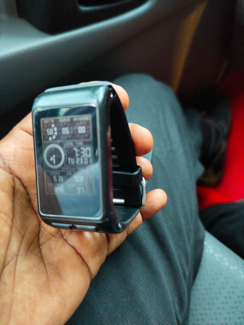 Garmin Vivoactive HR Mobile Phones Gadgets Wearables Smart Watches on Carousell