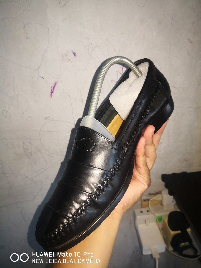 Where are giorgio 2024 brutini shoes made