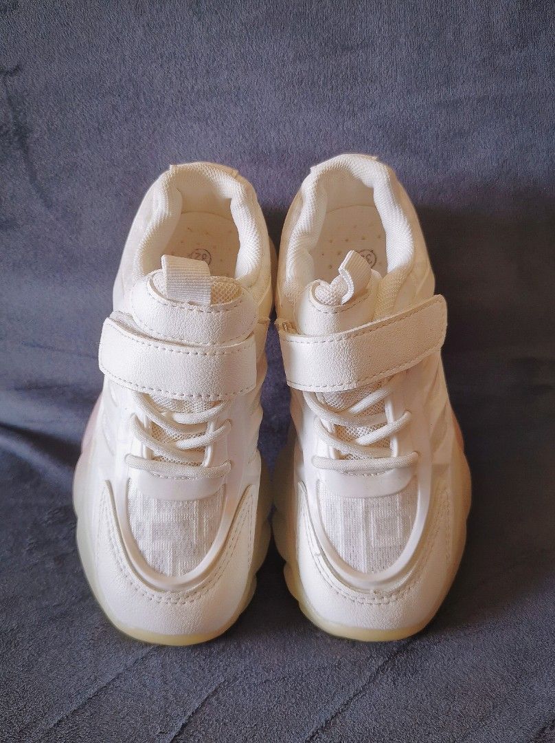 Girls size sales 9 school shoes