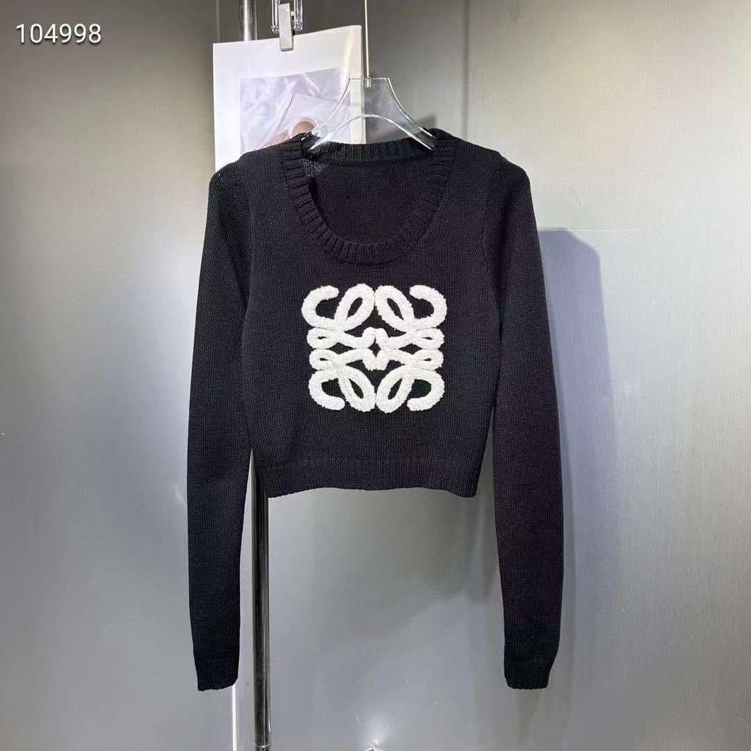 L03we knitted longsleeve semi cropped black (Category: Coats, Jackets and Outerwear) located in Manila. Submitted by kspassion (Listing ID 1283567537, Image 2). Description: New actual free size brand new .
