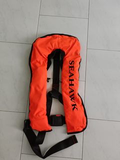 Jarusite TP series kayak fishing life vest, Sports Equipment, Fishing on  Carousell