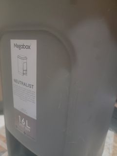 Megabox 16L hands-free trash can - large step bin