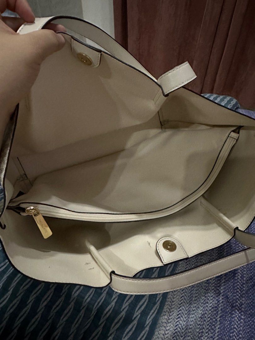Michael kors hotsell tote 199