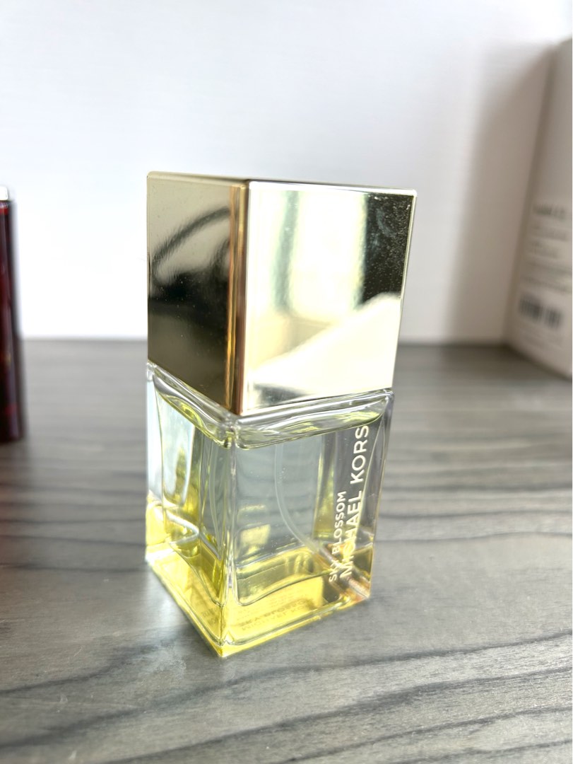 Sky blossom perfume shop