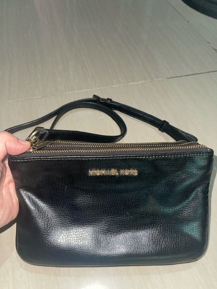 Michael Kors triple zip crossbody detachable sling