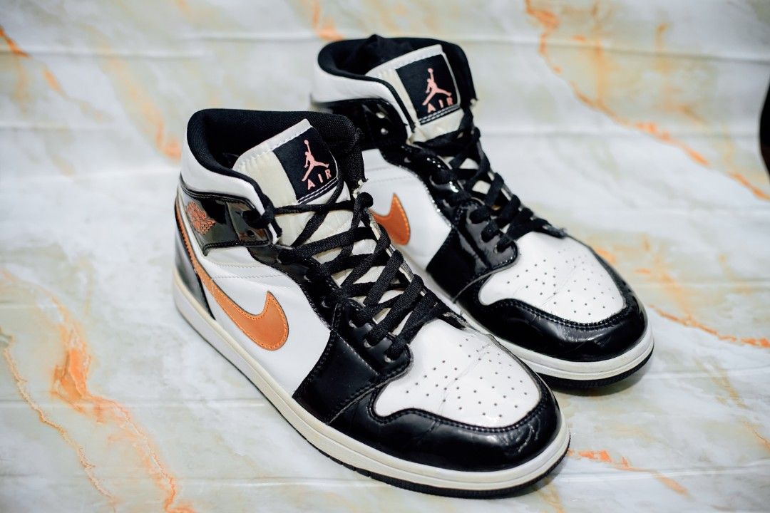 Sepatu Jordan 12 Mens Black And White Nike Men Air Jordan Low Sneakers