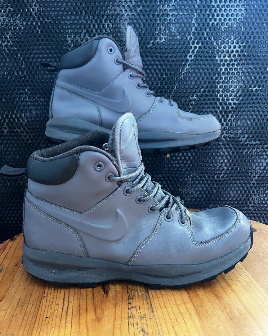grey nike manoa