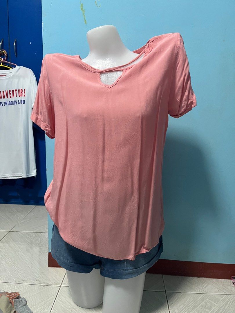 No apologies Blouse (Category: Blouses) located in Angono. Submitted by buditha (Listing ID 1283450357, Image 1). Description: Preloved blouse Good as new.