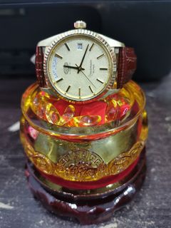 Vintage octo watch on sale