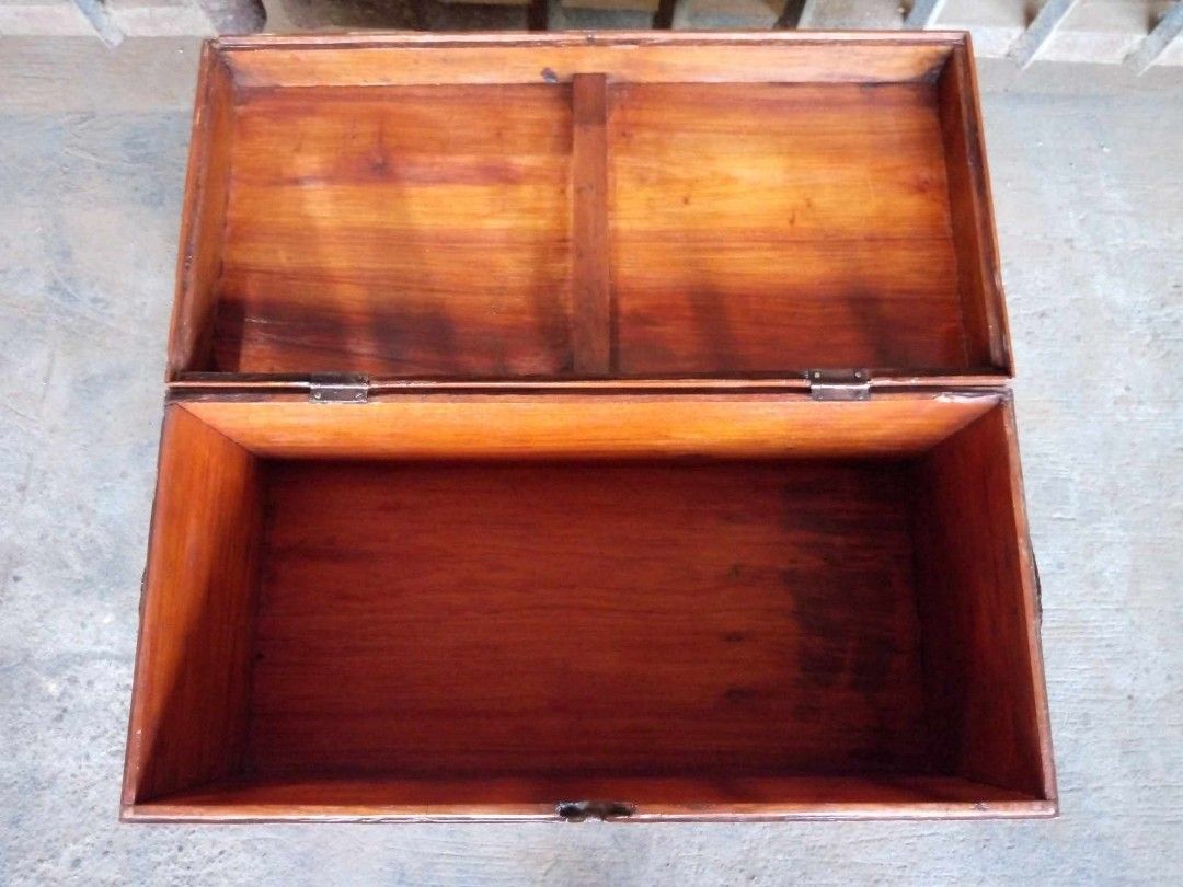 Old Baul (Category: Storage Boxes & Baskets) located in Paranaque City. Submitted by mommykiee (Listing ID 1283503699, Image 2). Description: Old Baul Made of narra wood Size: L31 W15 H14inch. Newly stripped & varnished Ready to use.