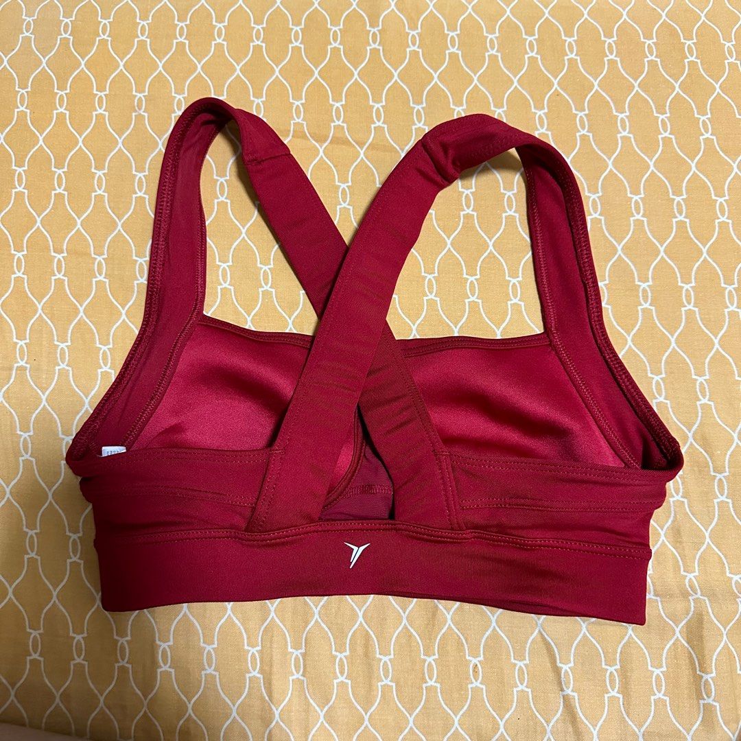 Pre-loved Sports Bra, Old Navy, XS - S, Women's Fashion, Activewear on  Carousell