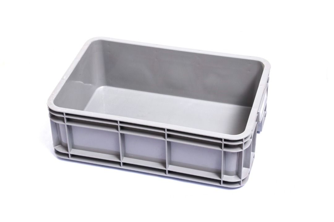 PLASTIC CRATES (Category: Storage Boxes & Baskets) located in Caloocan City. Submitted by Ava_broklyn8888 (Listing ID 1283496858, Image 2). Description: PLASTIC CRATES BASE CLOSED CRATES .