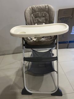 Preloved Graco Slim Snacker High Chair, Ultra Compact High Chair, Whisk