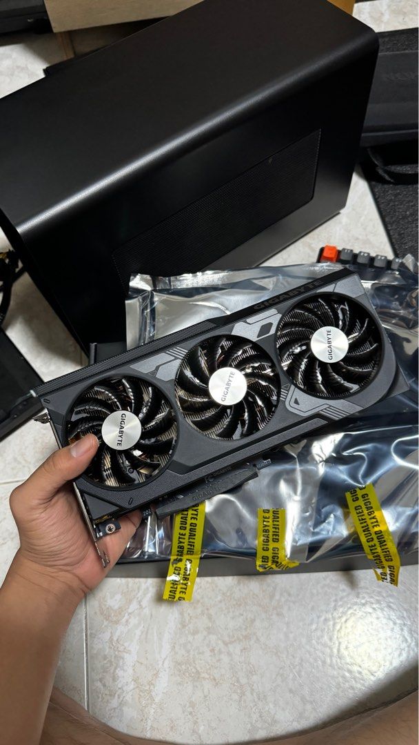Razer Core X Chroma Gigabyte RTX4070 OC Computers Tech Parts
