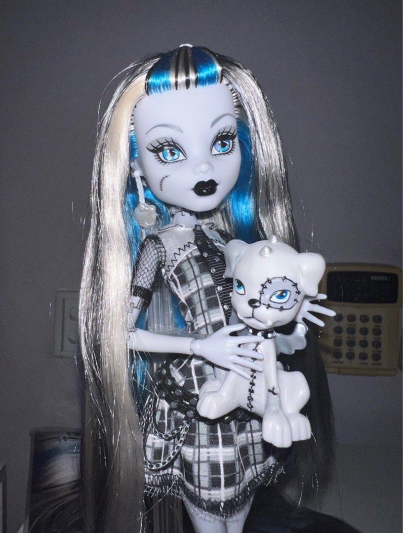 Monster High Creeproduction Reel Drama Frankie Stein ‼️READ DESC FIRST‼️,  Hobbies & Toys, Toys & Games on Carousell