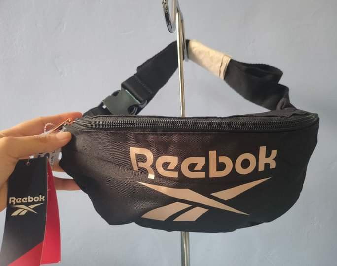 Reebok style foundation waist bag 2025