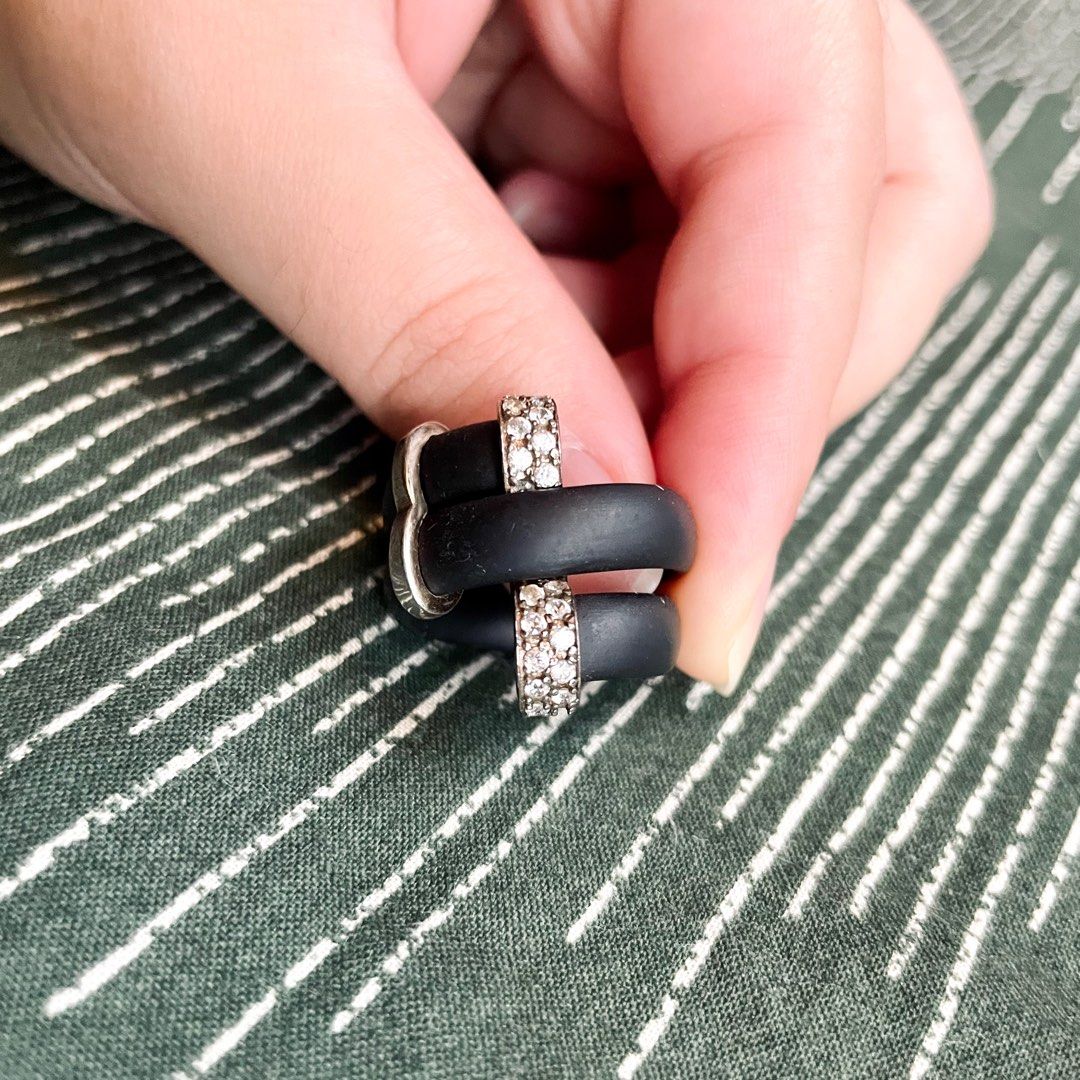 Rubber diamond ring top