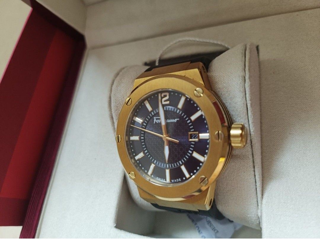 Salvatore Ferragamo F 80 watch