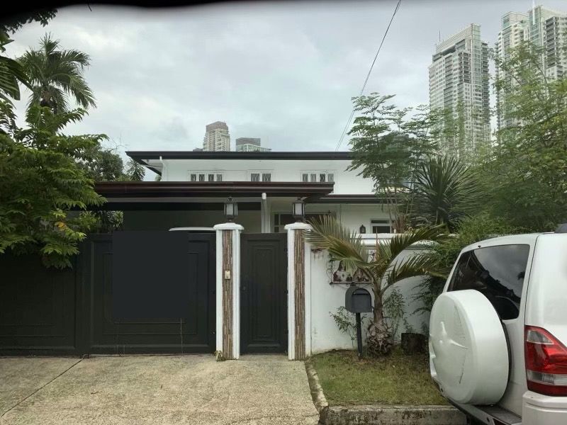 San Lorenzo Village Makati house and lot for sale Nice Location