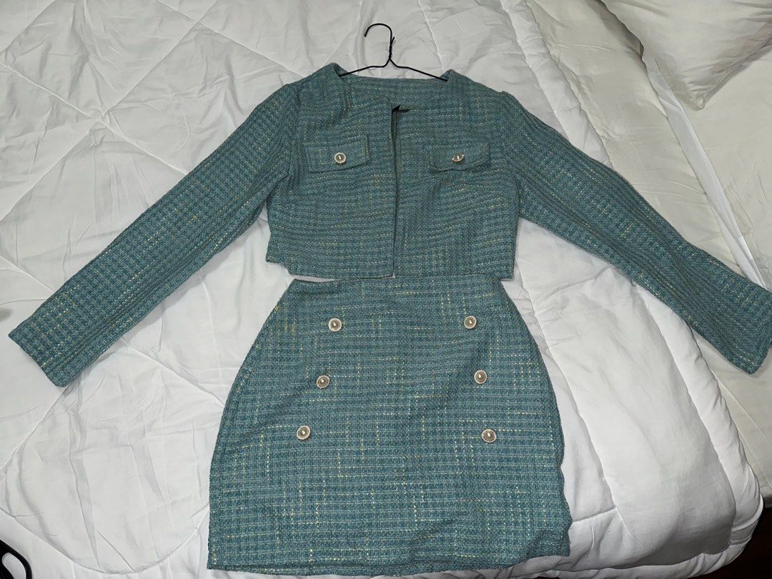 Shein blazer and skirt (Category: Sets or Coordinates) located in Quezon City. Submitted by skoom (Listing ID 1283442715, Image 1). Description: Used only once. SKIRT size fits more of a SMALL size. But blazer fits small to medium. Can be bought separately: Blazer - 360 Skirt - 360 Shipping fee shouldered by the buyer via Grab. .
