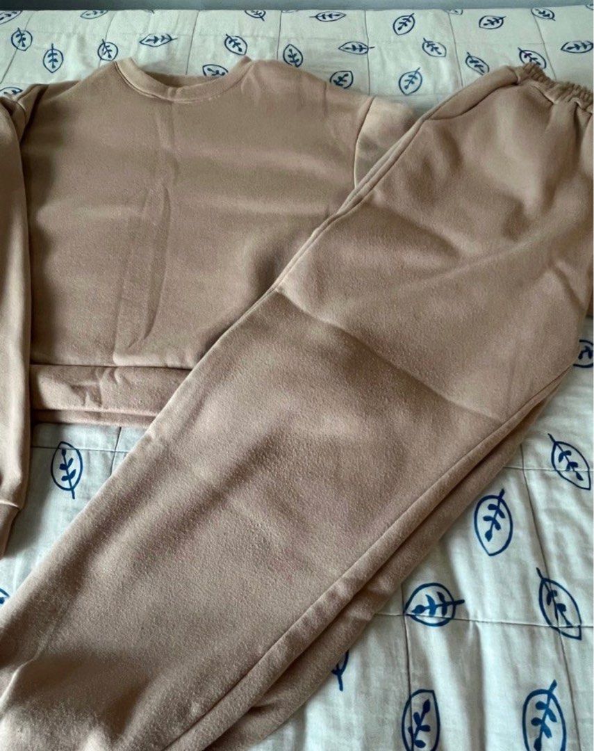 #2024declutter Shein Bundle Coords (Category: Activewear) located in Manila. Submitted by fcd2410 (Listing ID 1283496795, Image 2). Description: Used once. #2024declutter.