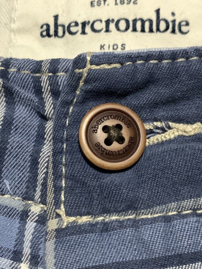 Size 32” - Abercrombie Checkered Shorts Preloved BS948 (Category: Shorts) located in Las Pinas. Submitted by szorty (Listing ID 1283570941, Image 3). Description: •PRELOVED• Onhand and ready to ship Brand: Abercrombie Condition: Used Size: 16 on tag Waist: 32 Length: 19.5 inches Pocket: 4 - issue (see photo) - All of our items are washed *Please see photos for flaws/issues if indicated. *Photos may vary from actual #abercrombie #bottom #short #sh