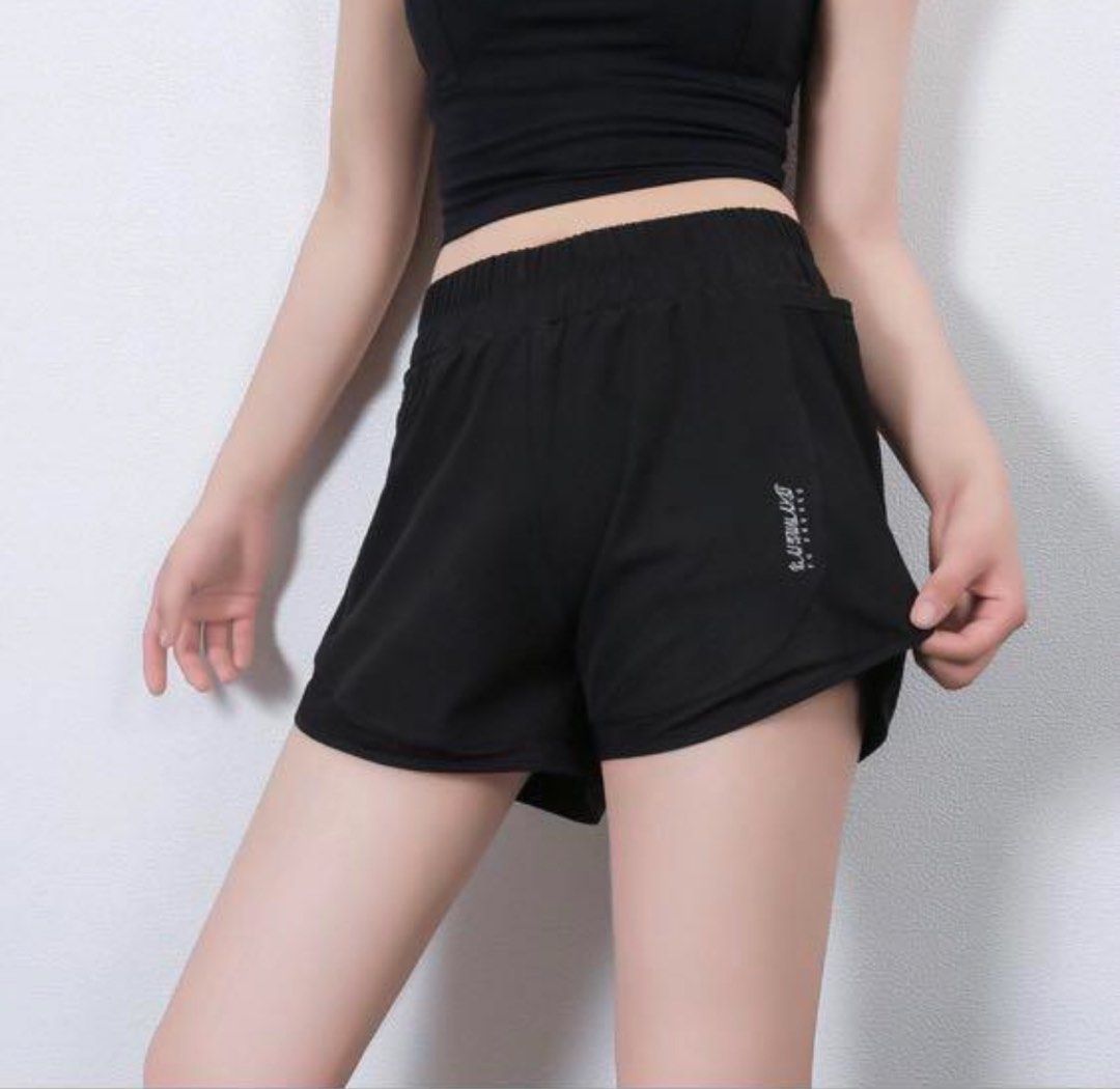 Sports running shorts with inner tights and mesh pockets Women s