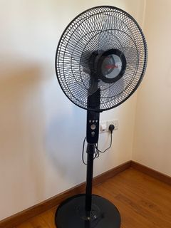 (Category: ) located in . Submitted by amkku (Listing ID 1283523092, Image 1). Description: .