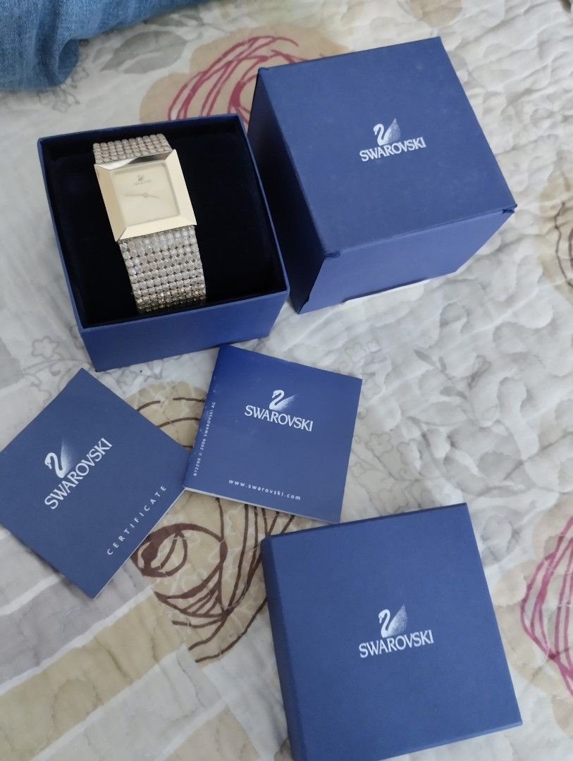 Memories best sale watch swarovski