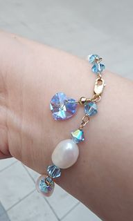 Swarovsky pearl gold bracelet brand new
