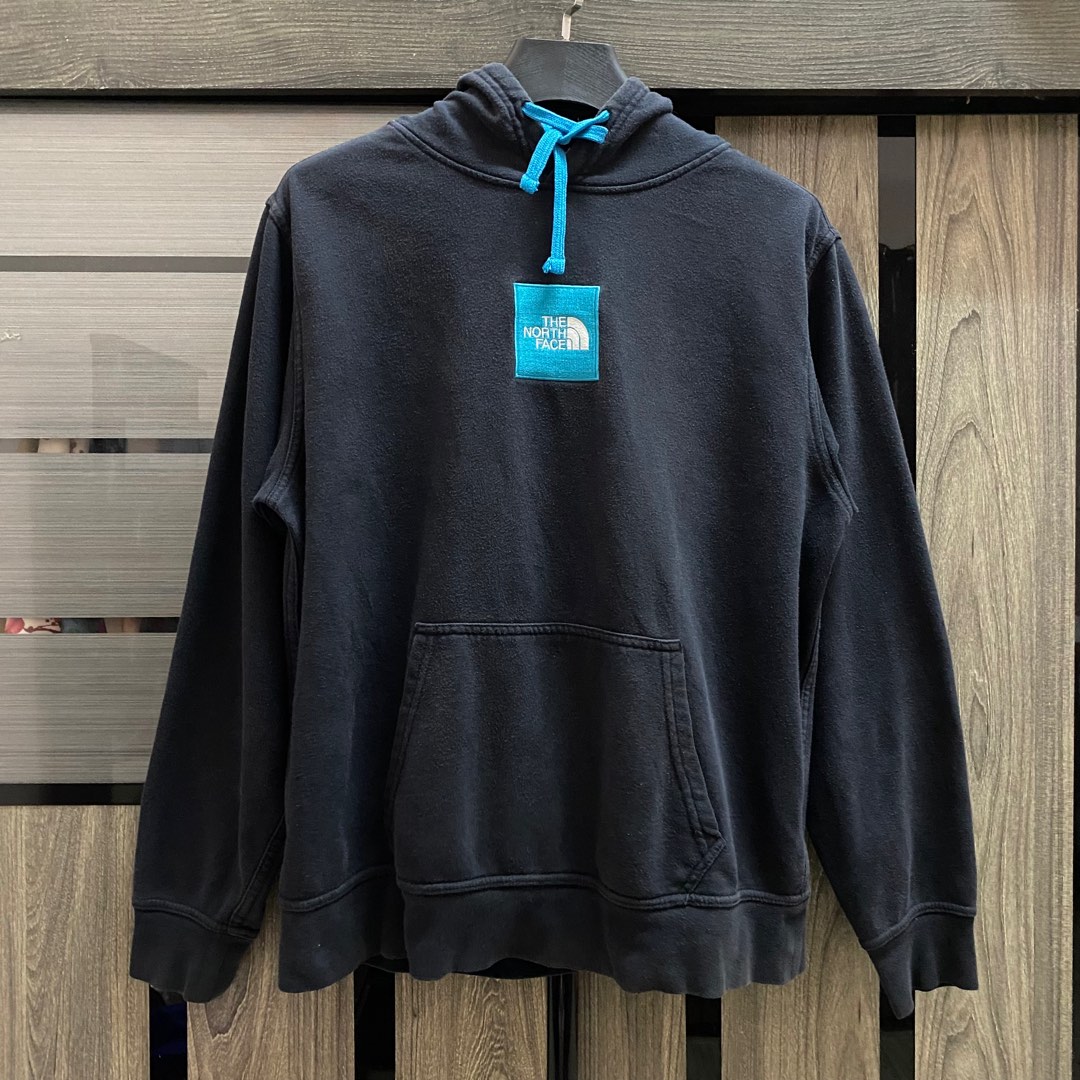 The north face embroidered shop box logo hoodie