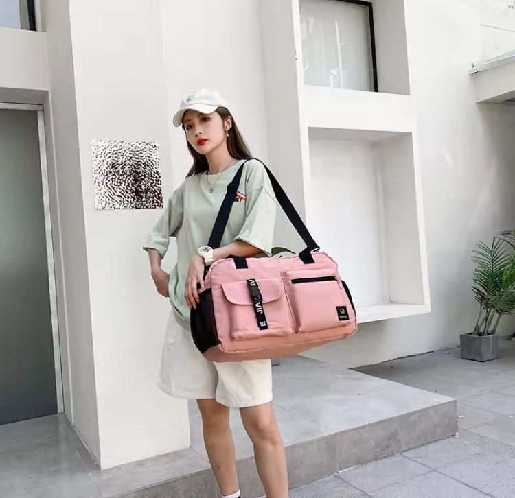 Gym top bag storage