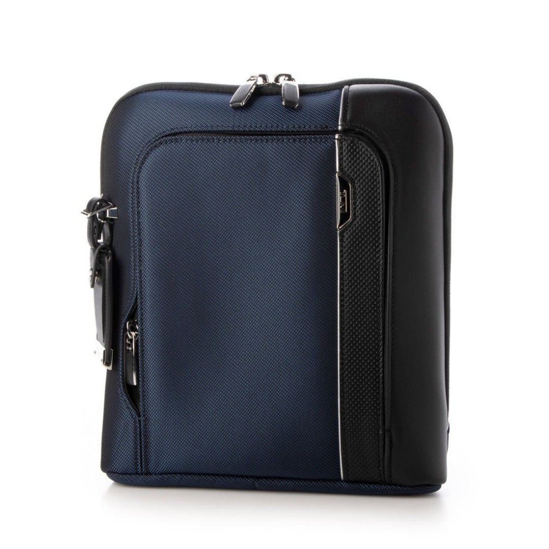 Tumi deadpool Arrive Olten Crossbody Travel