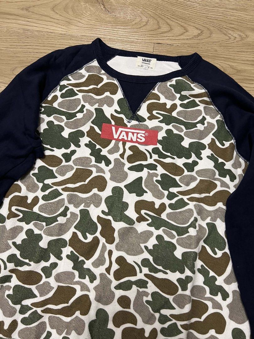 Vans camo cheap sweatshirt