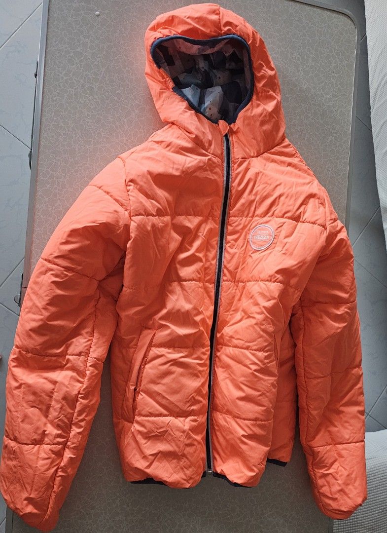 Winter Jacket (Category: Activewear) located in Singapore. Submitted by h320gh (Listing ID 1283540544, Image 4). Description: Reversible Decathlon Kids Winter Jacket 2019 Edition Waterproof.