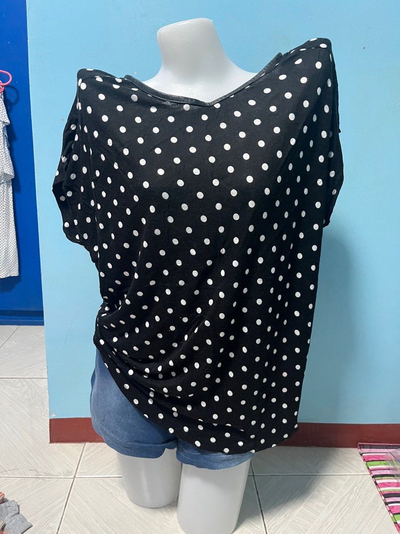 Zara black polka blouse (Category: Blouses) located in Angono. Submitted by buditha (Listing ID 1283445175, Image 1). Description: Preloved polka blouse Used twice.