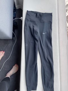（分類：）位於 。 由 everythingwillbedeletedmarch31 提交（商品編號 1285892042，圖片 1）。簡介： 。