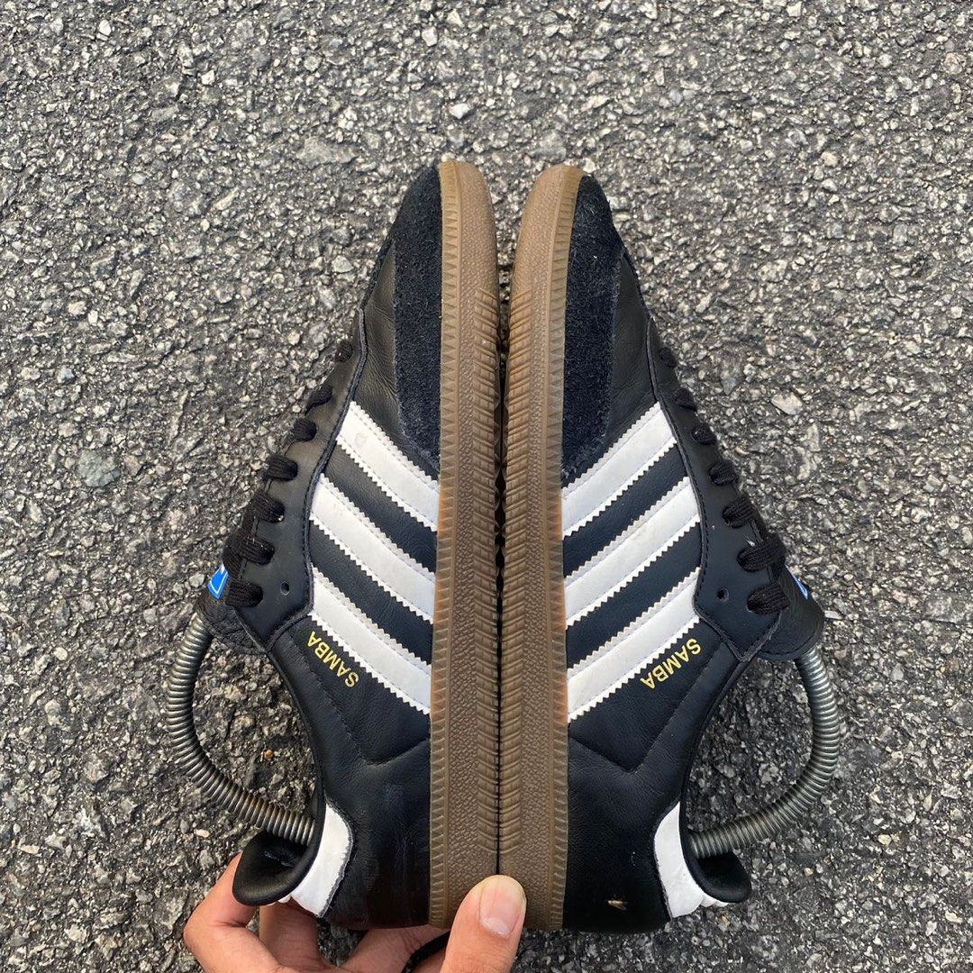 Adidas Samba, Men's Fashion, Footwear, Sneakers on Carousell