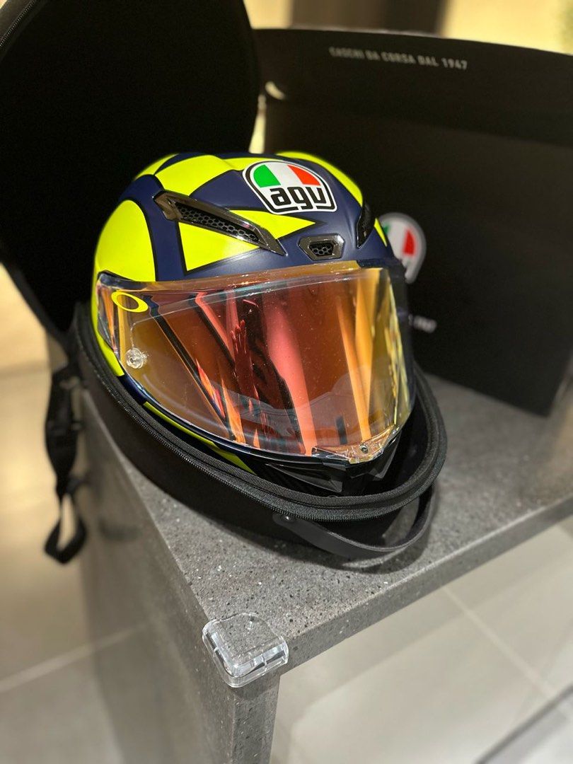 PISTA GP RR ECE DOT TOP SOLELUNA 2019 Limited Edition Carbon