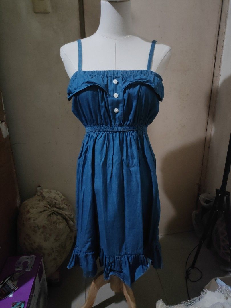 Blue Denim Dress (Category: Dresses) located in Caloocan City. Submitted by hyperkida (Listing ID 1285881425, Image 1). Description: Super pretty READY✨TO✨WEAR.